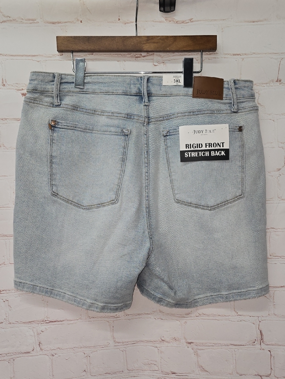 Judy Blue High Waist Rigid Magic Light Wash Denim Shorts Size 3XL NWT